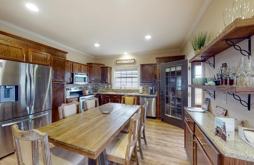 Burnet House | Blue Farm House
