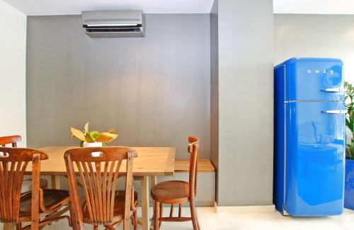 Vilassar de Mar Apartment | Blue fridge apartmen · Blue fridge apartmen · Ideal for couples, near beach and well connected