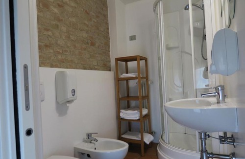 Soragna House | Blue Garibaldi Room & Breakfast
