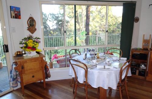 Bensville Bed & Breakfast | Blue Gum Cottage on Bay