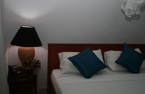 Ja-Ela Hotel | Blue Gum Hotel