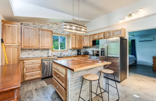 New Tazewell Cabin | Blue Haven Paradise Island