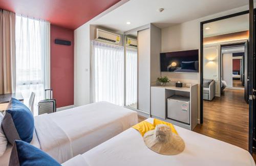 Bang Na Hotel | Blue Hippo & Red Crocodile Hotel