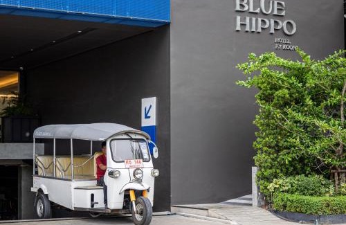 Bang Na Hotel | Blue Hippo & Red Crocodile Hotel