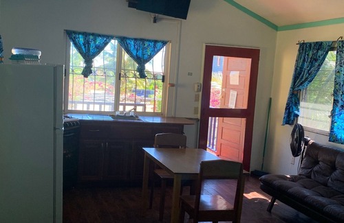 Hopkins Cabin | Blue Hole Cabana - All Seasons Guesthouse