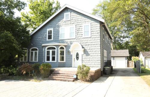 West Lafayette House | Blue House, Blocks from Ross-Aide, Mackey, Samara House, Birck Golf Complex