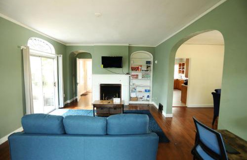 West Lafayette House | Blue House, Blocks from Ross-Aide, Mackey, Samara House, Birck Golf Complex