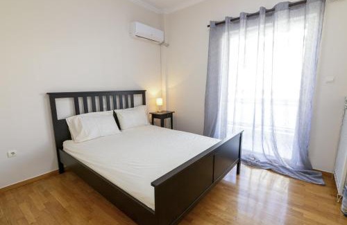 Dafni-Ymittos Apartment | Blue House