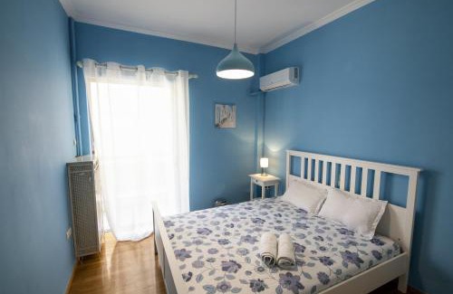 Dafni-Ymittos Apartment | Blue House