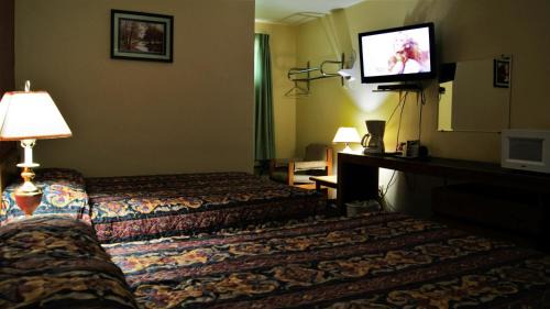 Otonabee-South Monaghan Hotel | Blue Jay Motel