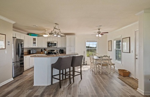Galveston House | Blue Lagoon - Super cute, water/bay view, close to beach and bay!