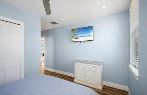 Mid Island House | Blue Lizard by Sun Palace Vacations
