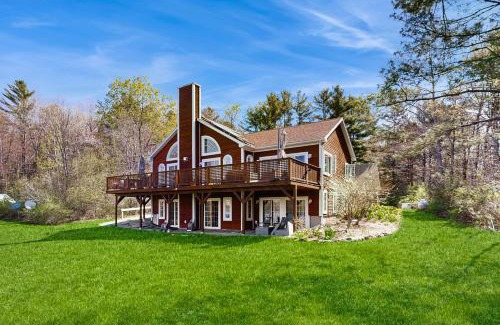 Belfast House | Blue Loon Lower Nest