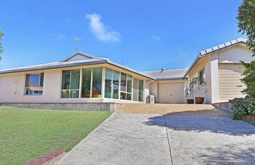 Yamba House | Blue Mariner, 16 Mariners Way
