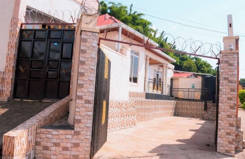 Gisenyi Apartment | Blue Moon Apartment Single Room