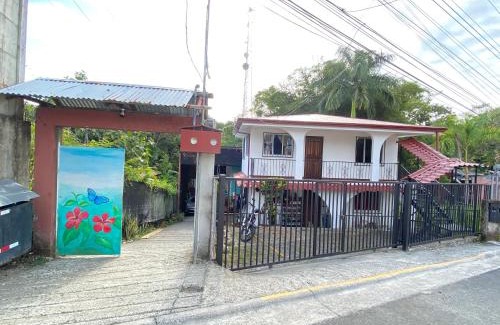 Manuel Antonio Bed & Breakfast | Blue Morpho House B&B