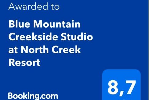 Craigleith Apartment | Blue Mountain Creekside Studio at North Creek Resort