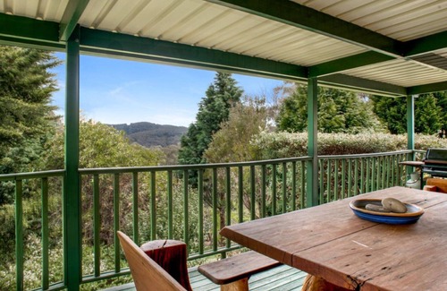Wentworth Falls House | Blue Mountains National Park Valley Views