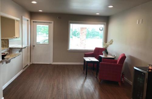 Marietta Hotel | Blue Note Motor Inn
