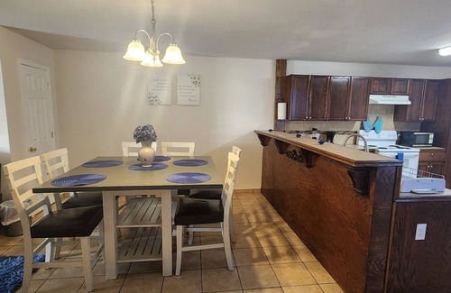 Edinburg House | Blue Oasis: Central Escape