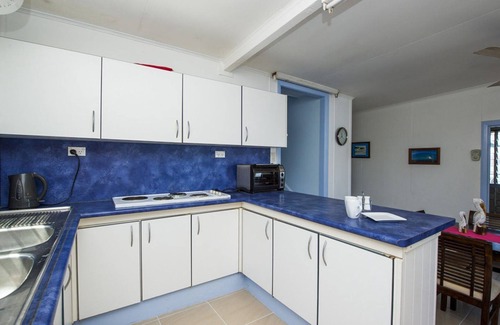 Picnic Bay House | Blue on Cockle, Cockle Bay