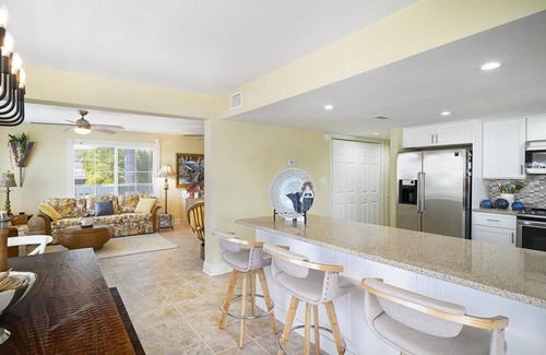 Summerland Key House | Blue Pearl of Summerland Key 4 Bedrooms, 3 Baths with Dock, Heated Pool and Spa