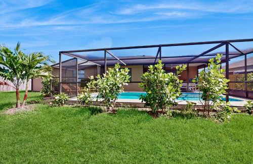 Englewood East House | Blue Pearl