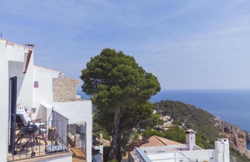 Aiguablava Apartment | Blue Pine