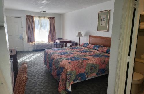 Sallisaw Hotel | Blue Ribbon Inn and Suites