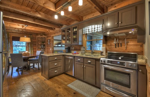 Blue Ridge Cabin | Blue Ridge Cabin 5 Minutes from Marina & Town