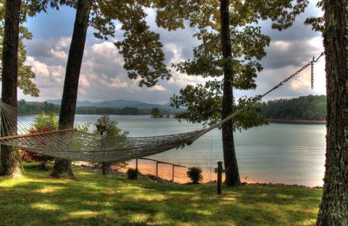 Blue Ridge House | Blue Ridge Lake Retreat - Lakefront Luxury Home - Private Dock, Hot Tub, Sundeck, Private Boat Launch, Near Downtown - Blue Ridg