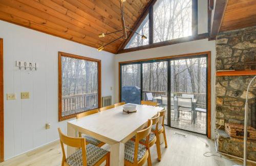 Deep Gap House | Blue Ridge Mountains Cabin with Community Pool!