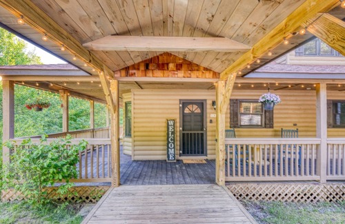 Williamstown Cabin | Blue Ridge Mountain Cabin, Hot Tub and Pool Table!
