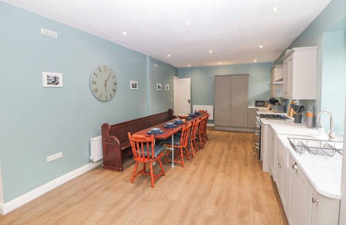 New Mills Cottage | BLUE RON'S, pet friendly, with hot tub in New Mills