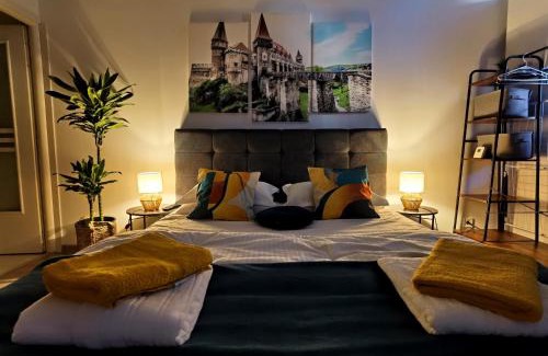 Hunedoara Apartment | Blue Shades Studio