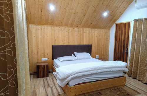 Kharsali Resort | Blue Sheep Resort & Restaurant