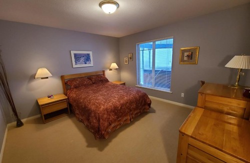 Silver Star Mountain Ski Chalet | Blue Skies