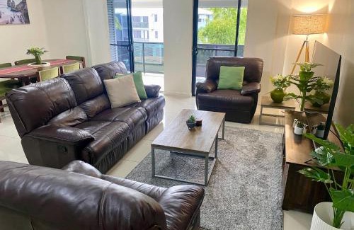 Douglas Apartment | Blue Sky Gardens-minutes to JCU University &Townsville Hospital