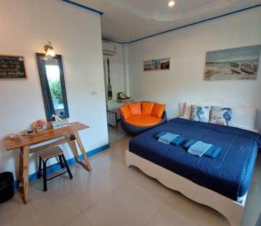 Koh Lan Resort | Blue sky Koh larn Resort