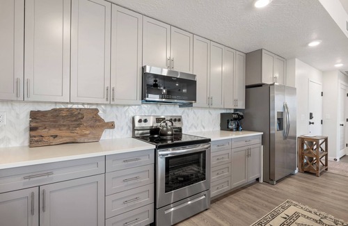 St. George Condo | Blue Sky Oasis: Desert Color Lagoon + Beaches