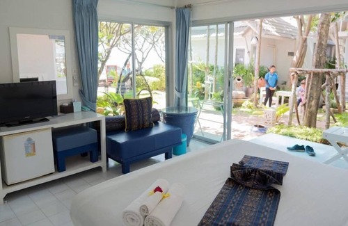Hat Chao Samran Hotel | Blue Sky Resort