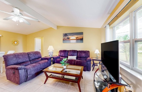 Pebble Beach House | Blue sky retreat near the water with updated living quarters, beach gear, and AC