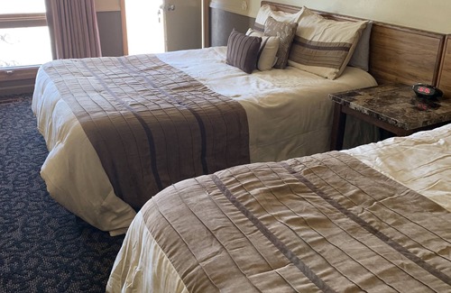 North Platte Hotel | Blue Spruce Motel