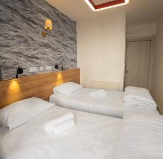 Burhaniye Hotel | Blue Topas Otel