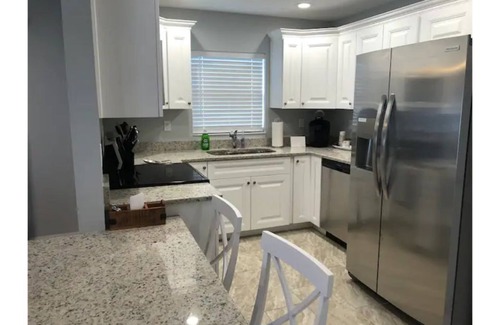 Zephyrhills West Apartment | Blue Vaca Getaway