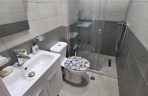 Himare Apartment | Blue View Apartments