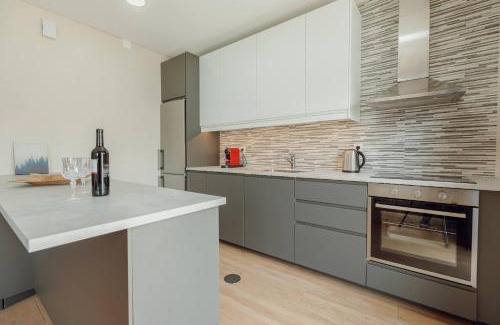 Senhora da Hora House | Blue Villa by Hosty