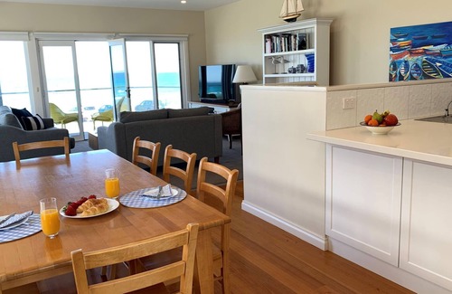 Port Fairy House | Blue Vista - 180 degree Ocean Views