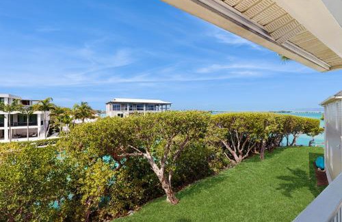 Marathon House | Blue Water Cottage Villa 5110