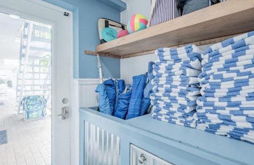 Clearwater Beach House | Blue Wave Suite 3